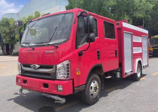CLW5071GSSADY型福田3.5-5噸多功能消防灑水車(chē)